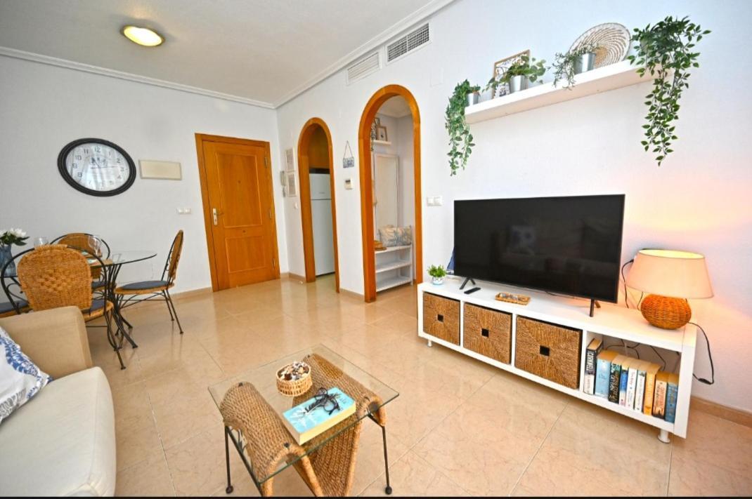 Beach Apartment Torrevieja Kültér fotó