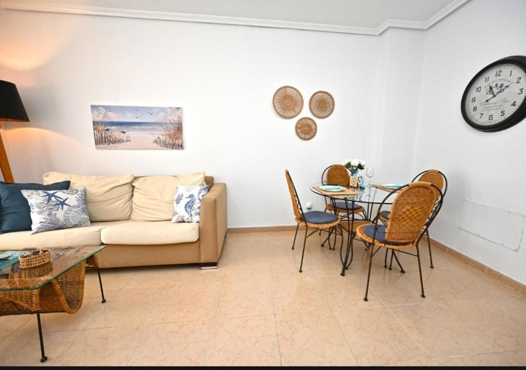 Beach Apartment Torrevieja Kültér fotó