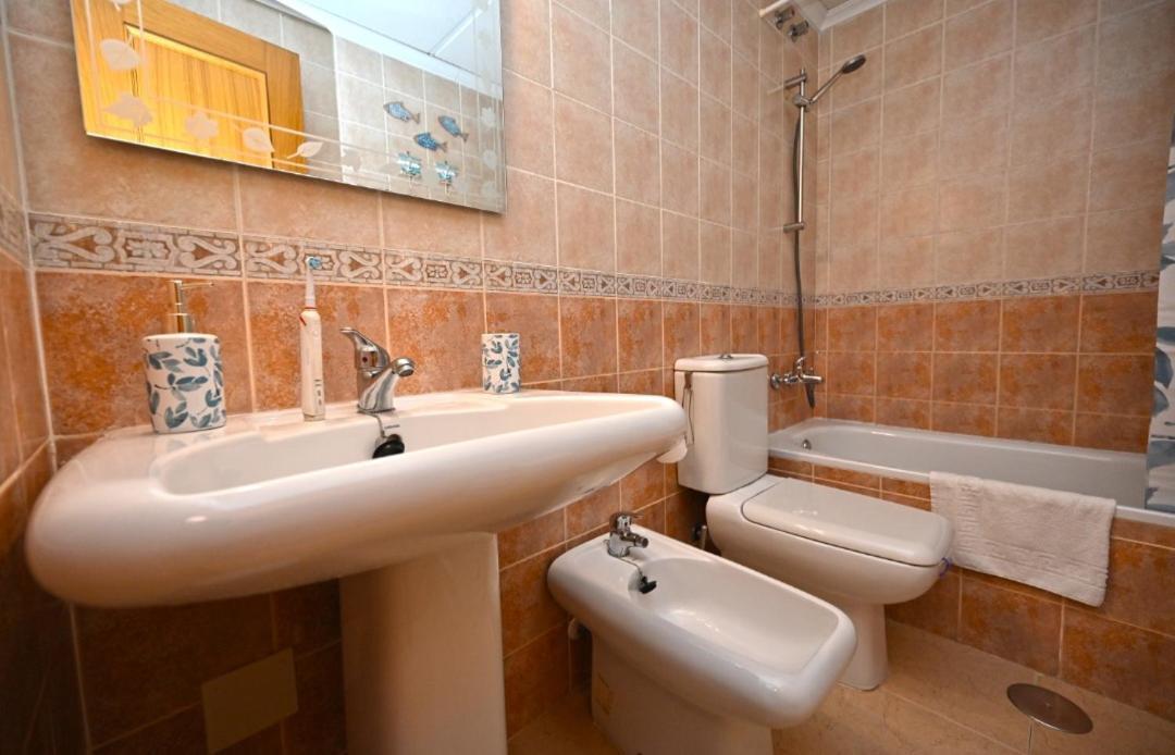 Beach Apartment Torrevieja Kültér fotó